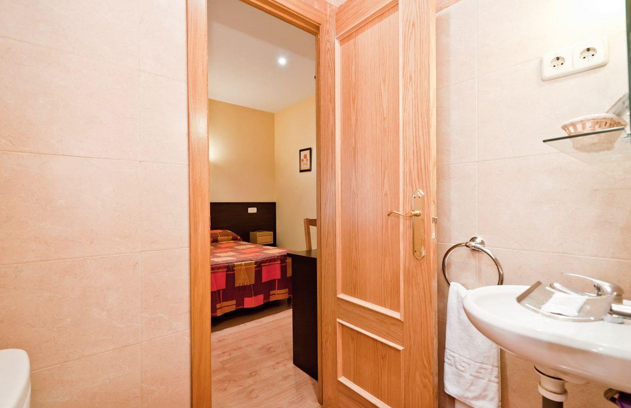 מדריד Hostal Las Cortes מראה חיצוני תמונה