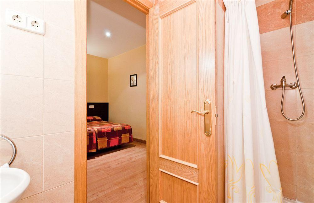 מדריד Hostal Las Cortes מראה חיצוני תמונה