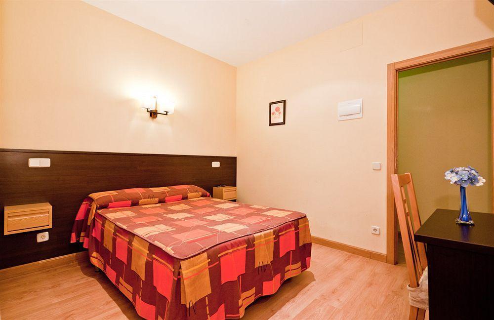 מדריד Hostal Las Cortes מראה חיצוני תמונה