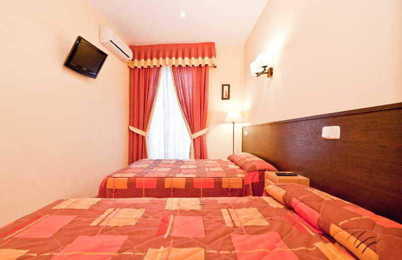 מדריד Hostal Las Cortes מראה חיצוני תמונה